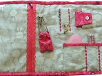2018 13b Sewing kit for Chrissie
